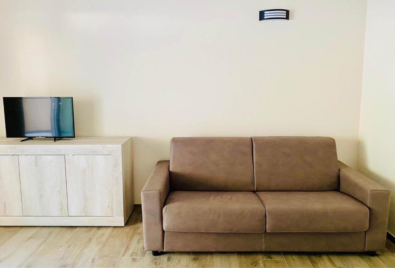 Nuova Residenza Dei 7 Pini A Pochi Passi Dal Mare Apartment Porto Pino Exterior foto