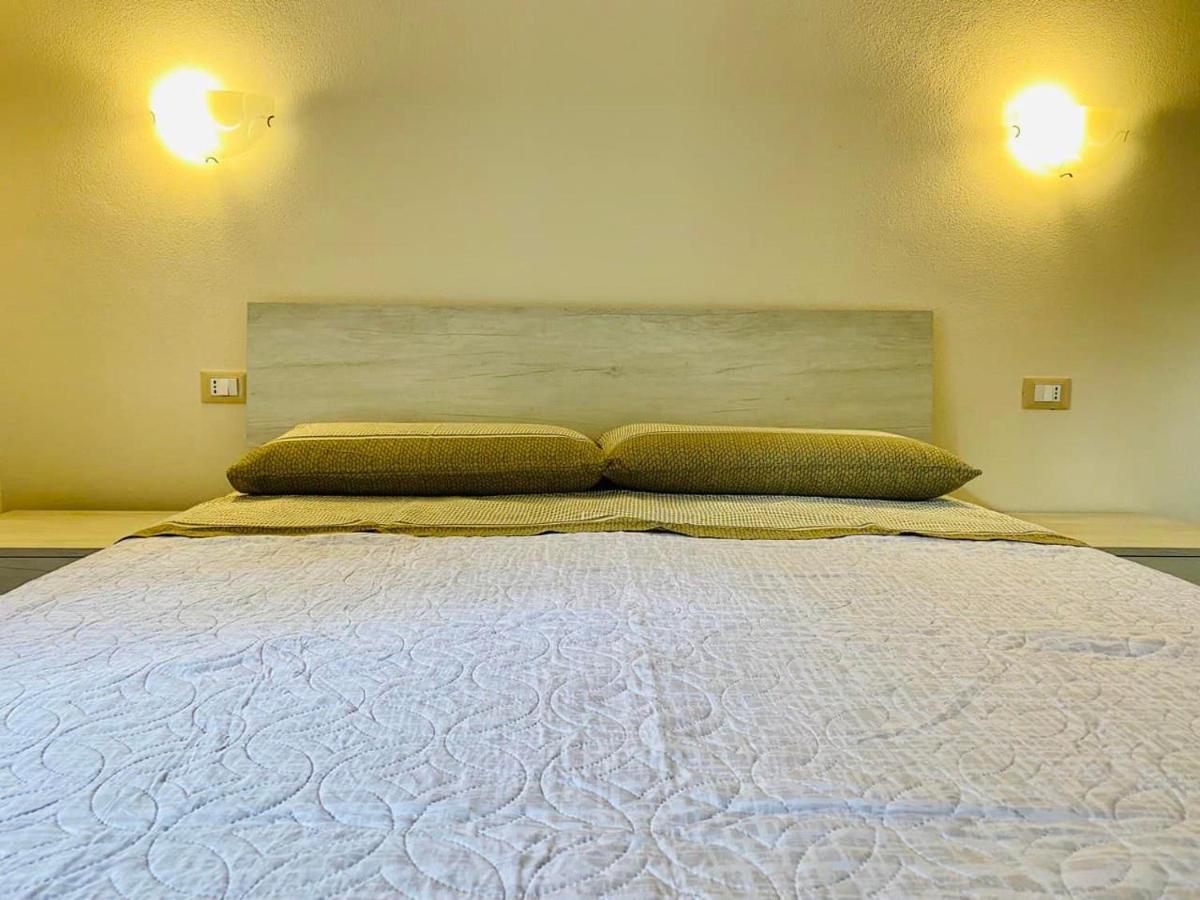 Nuova Residenza Dei 7 Pini A Pochi Passi Dal Mare Apartment Porto Pino Exterior foto