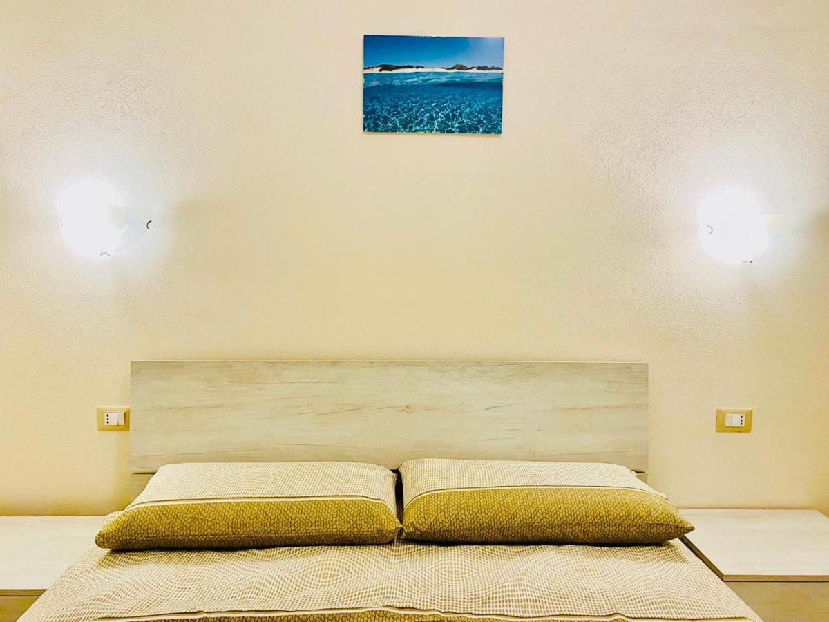 Nuova Residenza Dei 7 Pini A Pochi Passi Dal Mare Apartment Porto Pino Exterior foto